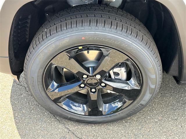 new 2025 Jeep Grand Cherokee L car, priced at $51,740