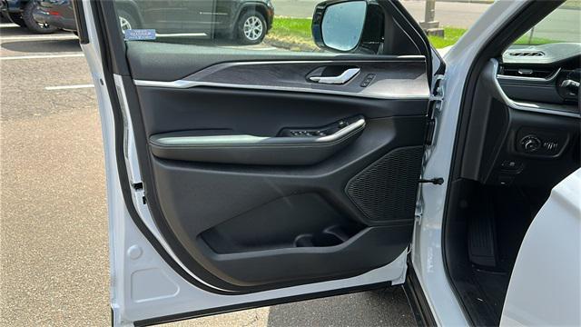 new 2025 Jeep Grand Cherokee L car, priced at $51,740