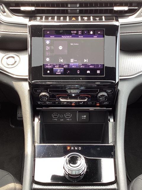 new 2025 Jeep Grand Cherokee car, priced at $37,500