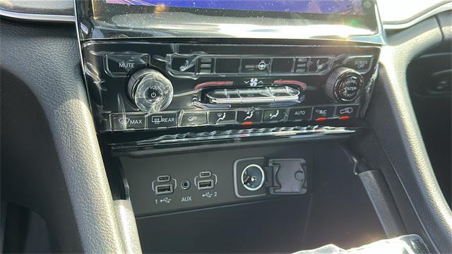 new 2025 Jeep Grand Cherokee L car, priced at $52,335