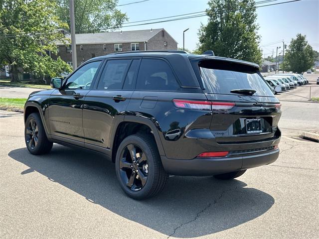 new 2025 Jeep Grand Cherokee car, priced at $52,760