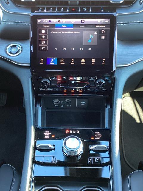 new 2025 Jeep Grand Cherokee car, priced at $55,044