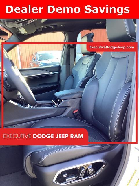 new 2025 Jeep Grand Cherokee car, priced at $55,044