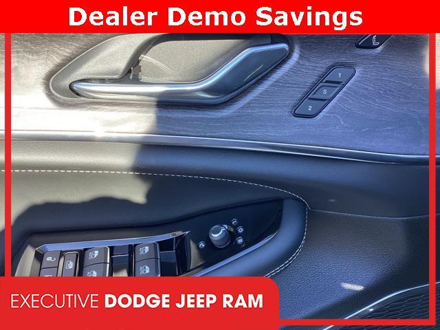 new 2025 Jeep Grand Cherokee car, priced at $55,044
