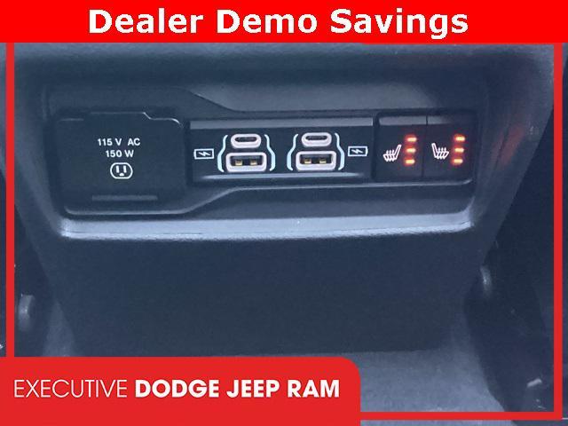 new 2025 Jeep Grand Cherokee car, priced at $55,044