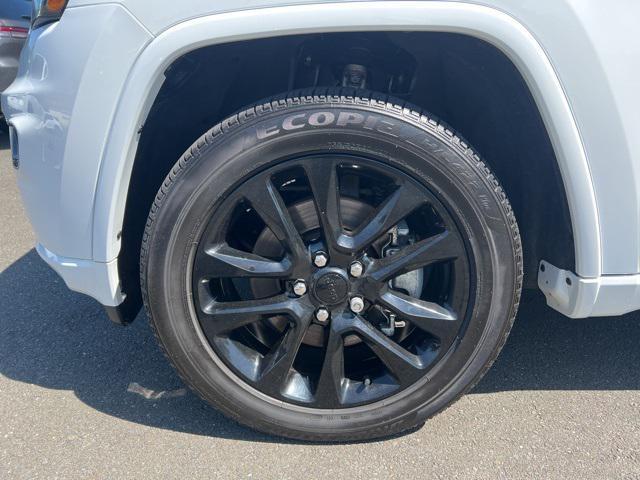 used 2022 Jeep Grand Cherokee car, priced at $31,924