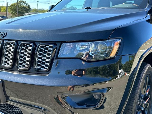 used 2022 Jeep Grand Cherokee car, priced at $30,971