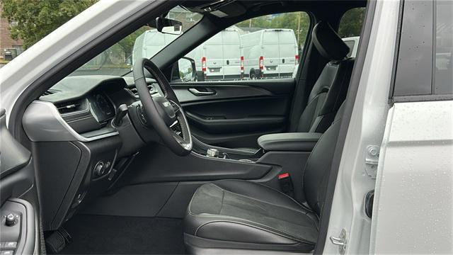 new 2025 Jeep Grand Cherokee L car, priced at $45,635