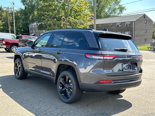 new 2025 Jeep Grand Cherokee car, priced at $43,223