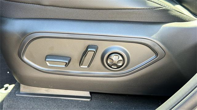 new 2025 Jeep Grand Cherokee car, priced at $43,223