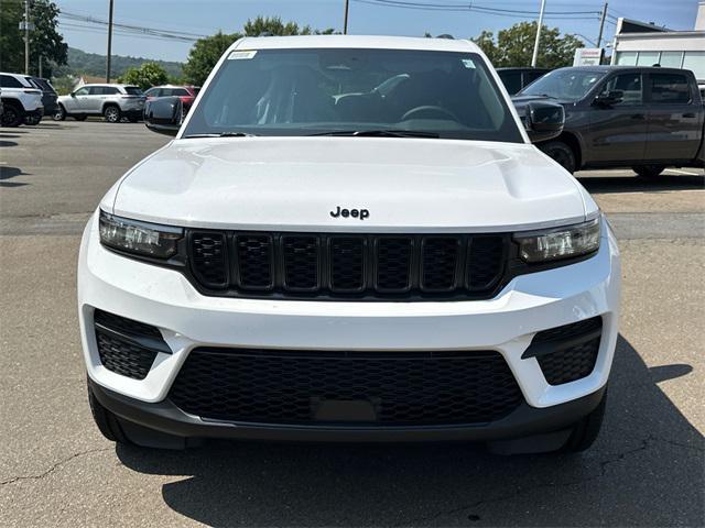 new 2025 Jeep Grand Cherokee car, priced at $41,278