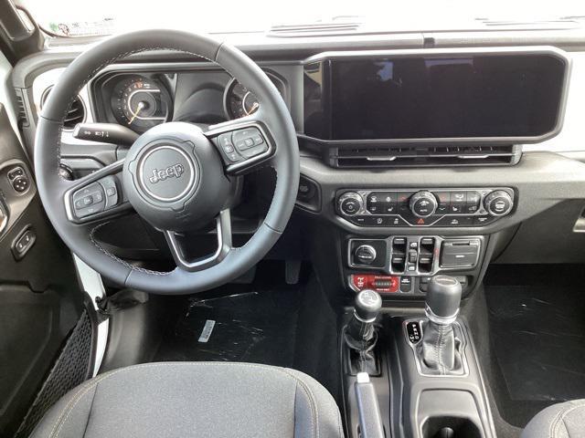 new 2025 Jeep Gladiator car, priced at $47,009