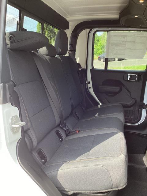 new 2025 Jeep Gladiator car, priced at $47,009