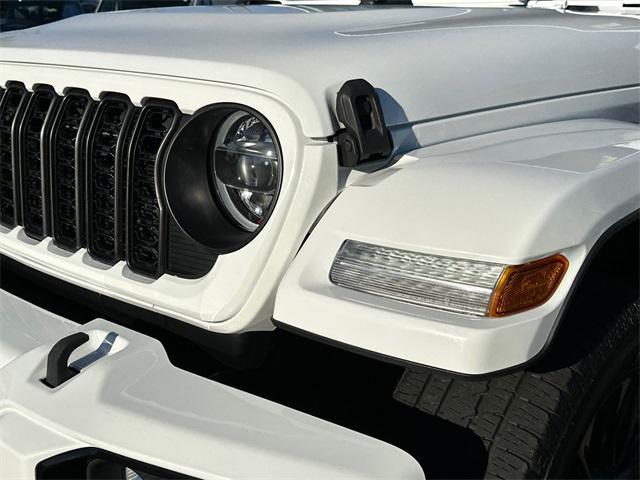 used 2022 Jeep Gladiator car, priced at $34,987