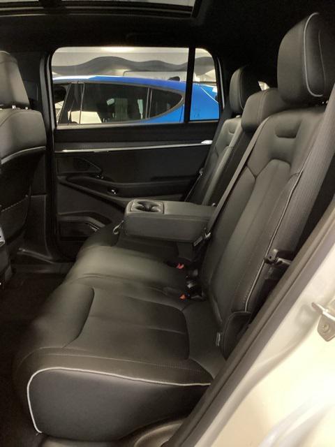 new 2025 Jeep Wagoneer S car, priced at $59,382