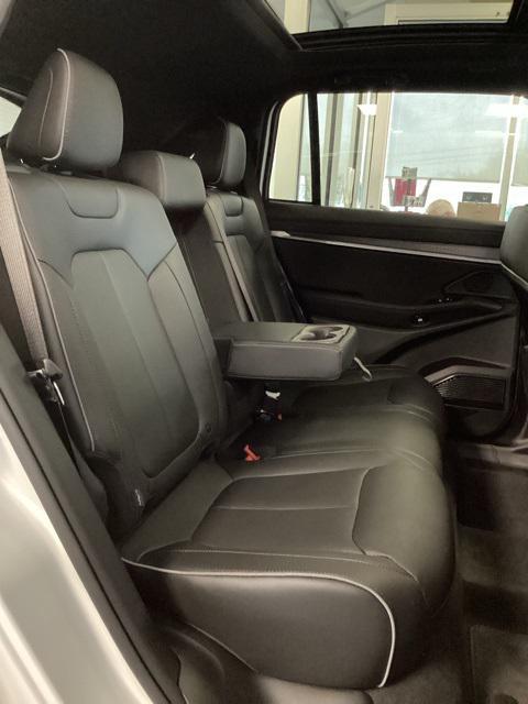 new 2025 Jeep Wagoneer S car, priced at $59,382