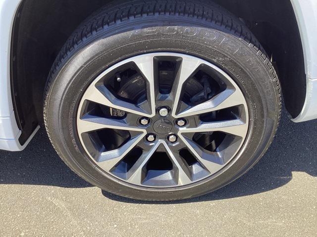 used 2022 Jeep Grand Cherokee L car, priced at $39,990