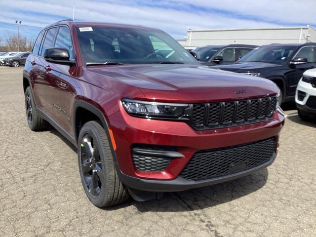 new 2025 Jeep Grand Cherokee car, priced at $37,915