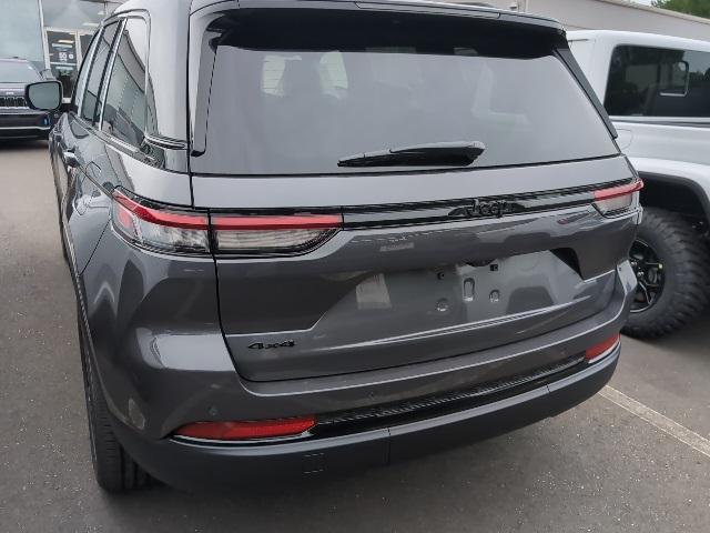 new 2025 Jeep Grand Cherokee car, priced at $44,911