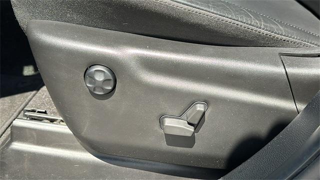 used 2022 Jeep Grand Cherokee car, priced at $29,997