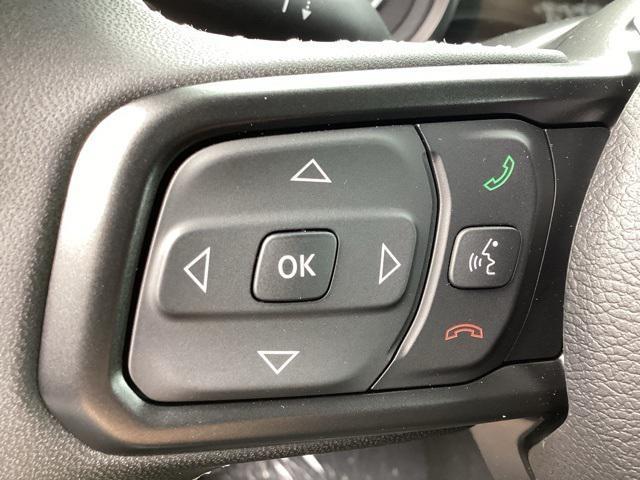 new 2025 Jeep Wrangler car, priced at $43,001