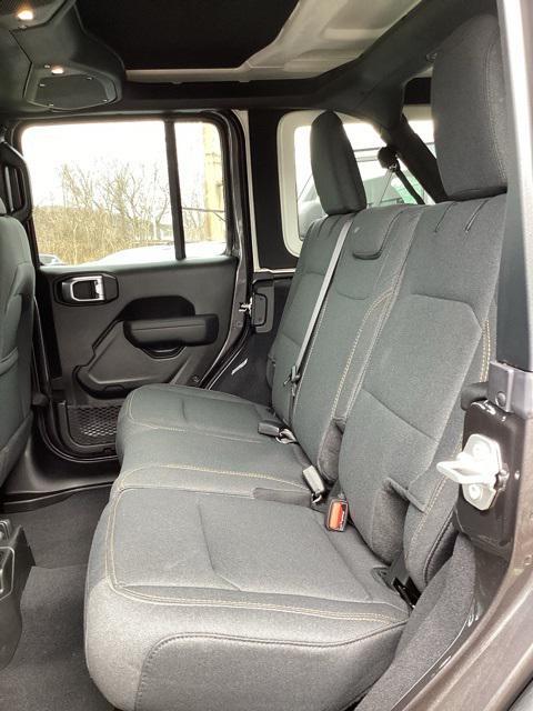 new 2025 Jeep Wrangler car, priced at $43,001