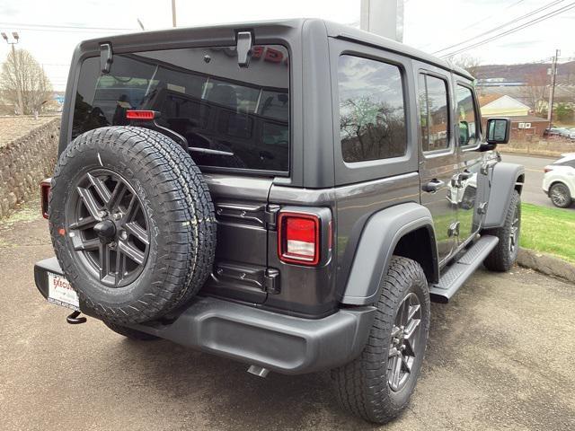 new 2025 Jeep Wrangler car, priced at $43,001