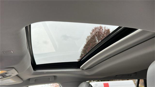 used 2022 Toyota Highlander car, priced at $36,932