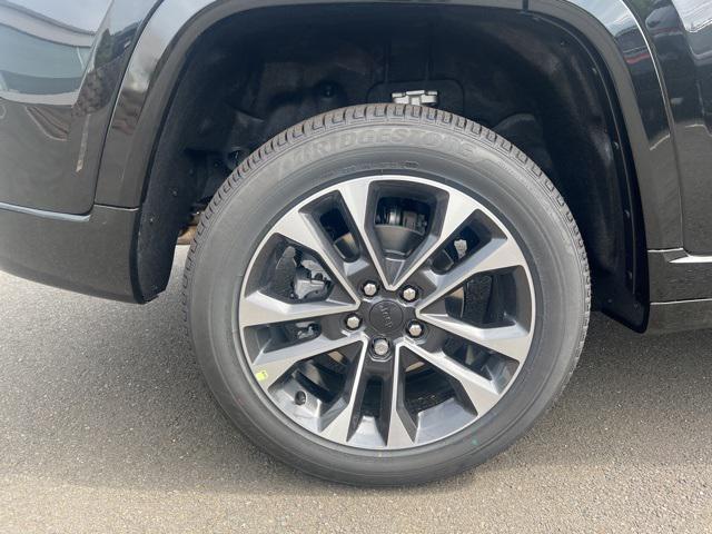 new 2025 Jeep Grand Cherokee car, priced at $59,693