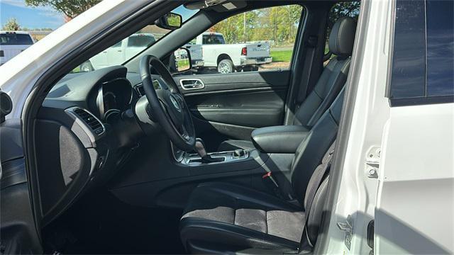 used 2022 Jeep Grand Cherokee car, priced at $29,535