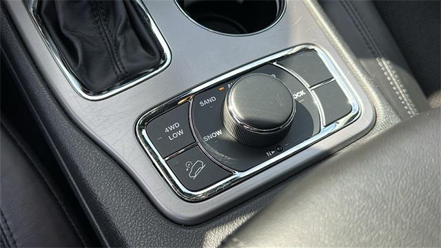 used 2022 Jeep Grand Cherokee car, priced at $29,535