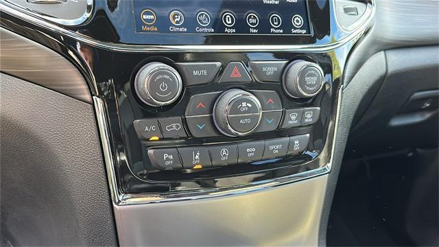 used 2022 Jeep Grand Cherokee car, priced at $29,535