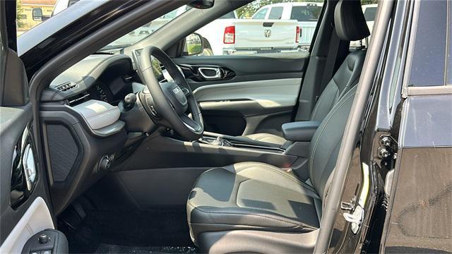 new 2025 Jeep Compass car, priced at $30,778