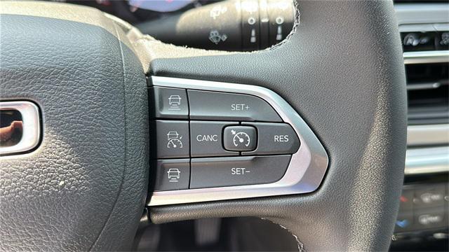 new 2025 Jeep Compass car, priced at $30,778