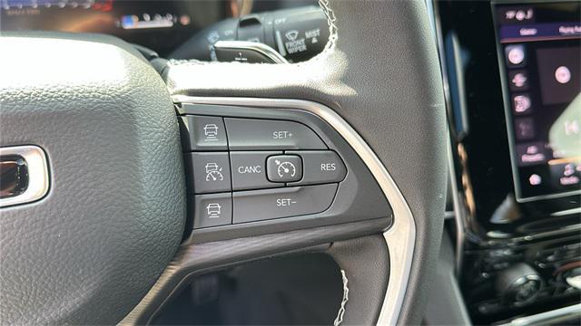 new 2025 Jeep Grand Cherokee car, priced at $41,920