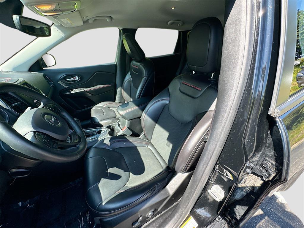 used 2019 Jeep Cherokee car, priced at $16,990