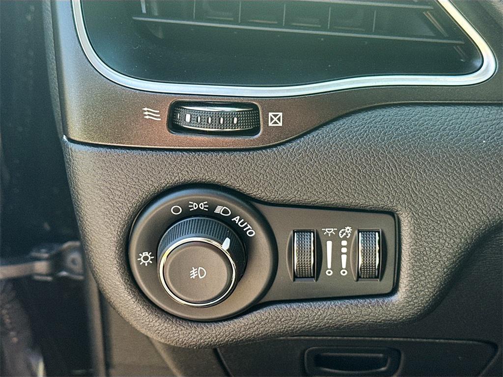 used 2019 Jeep Cherokee car, priced at $16,990