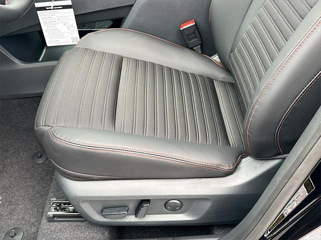 new 2025 Nissan Rogue car, priced at $33,080