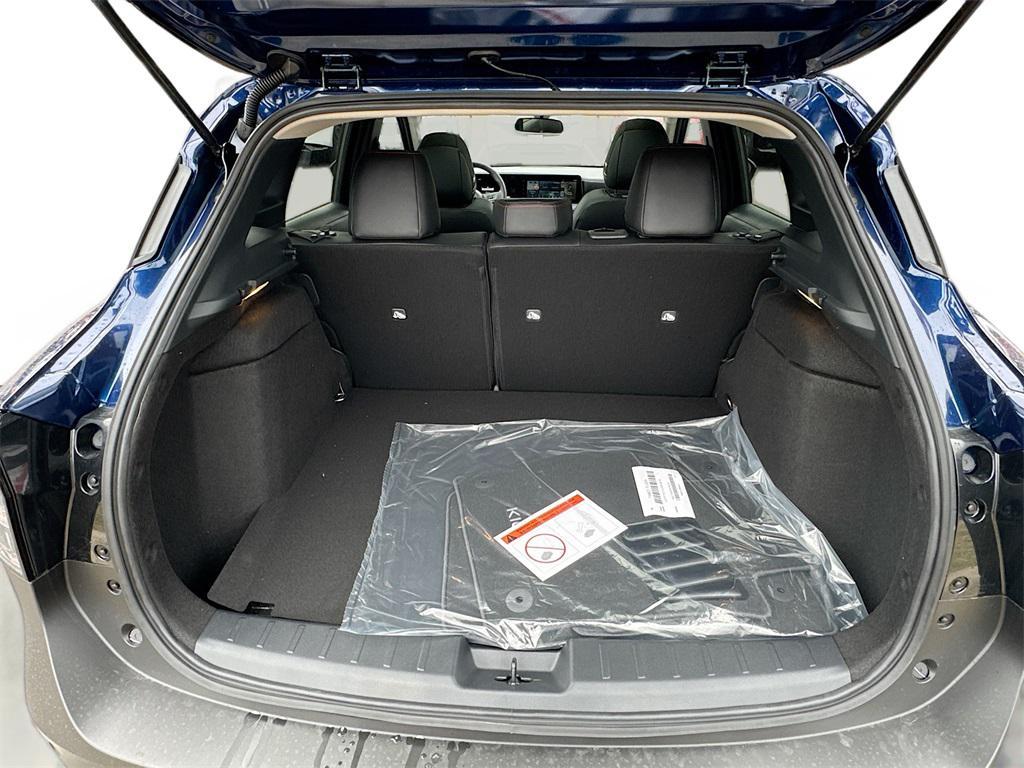 new 2025 Nissan Kicks car, priced at $29,987
