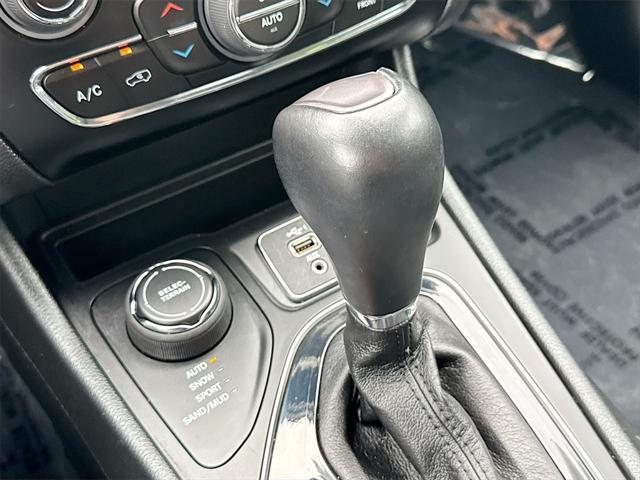 used 2023 Jeep Cherokee car, priced at $24,487