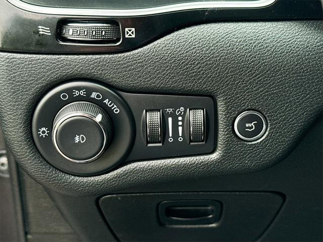 used 2023 Jeep Cherokee car, priced at $24,487
