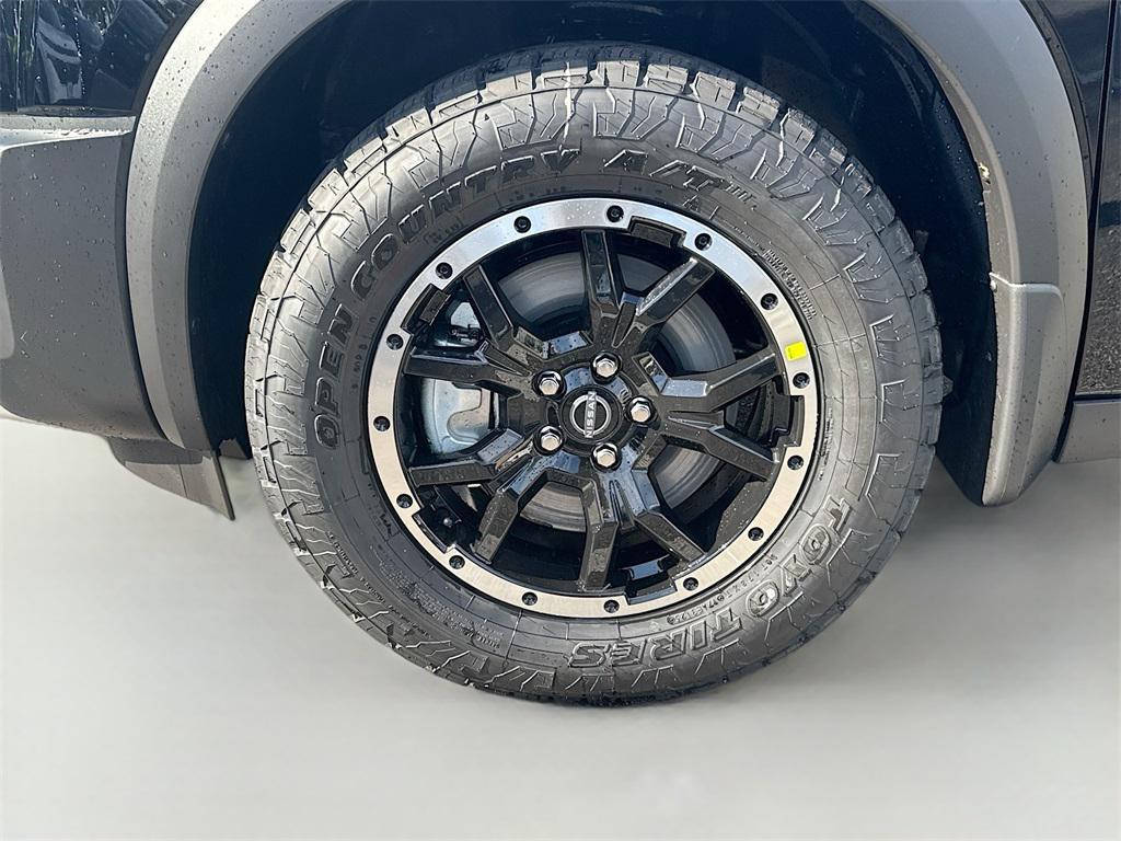new 2025 Nissan Pathfinder car, priced at $38,587