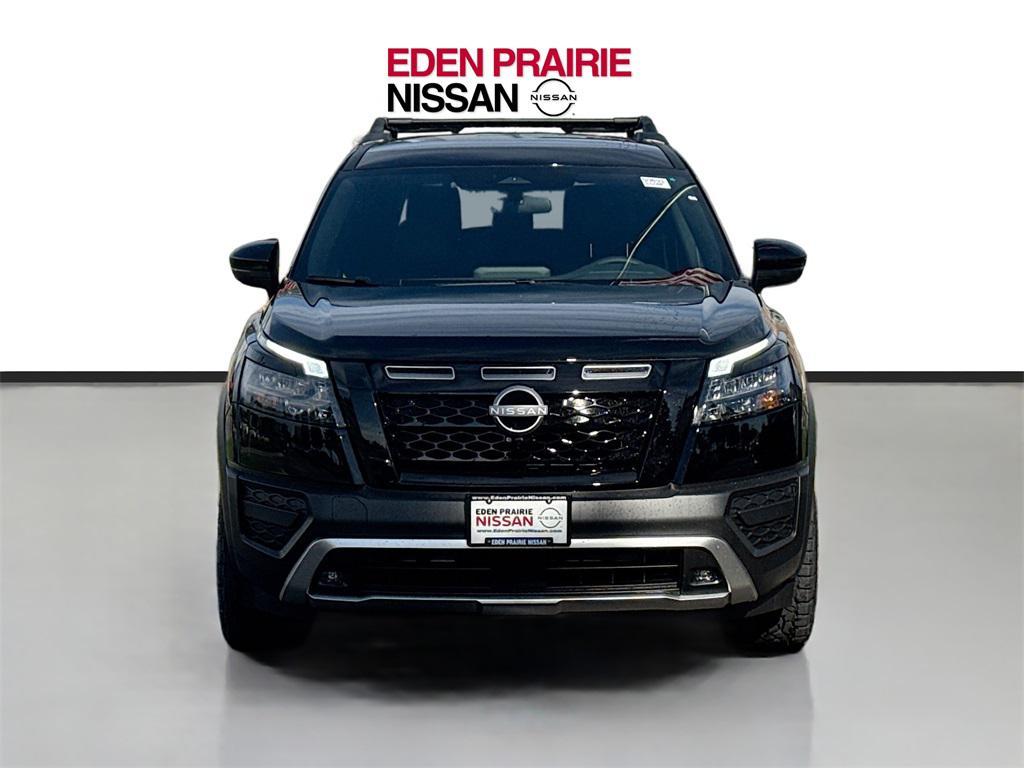 new 2025 Nissan Pathfinder car, priced at $38,587
