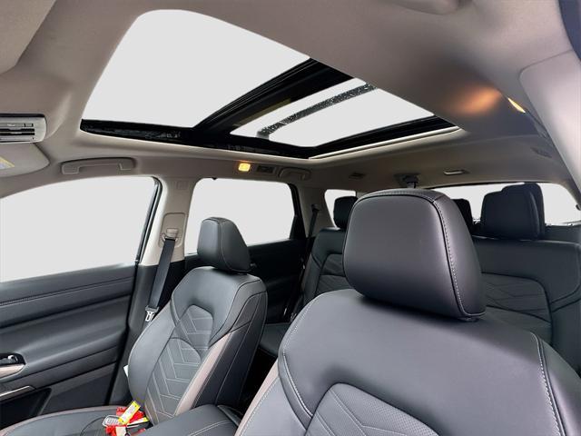 new 2025 Nissan Pathfinder car, priced at $49,673