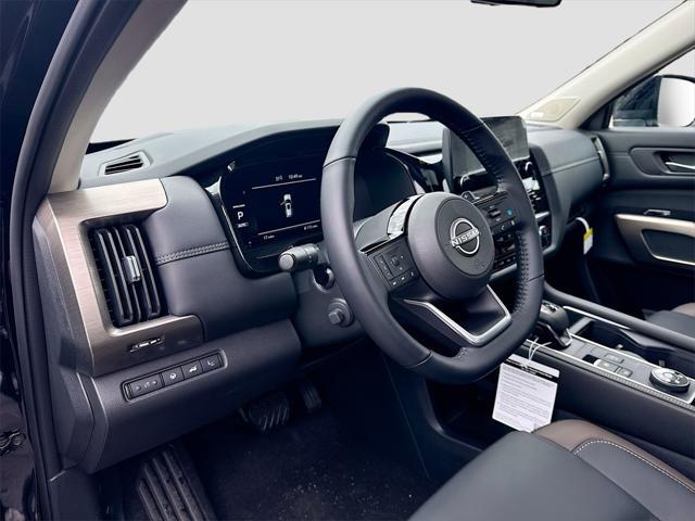 new 2025 Nissan Pathfinder car, priced at $49,673
