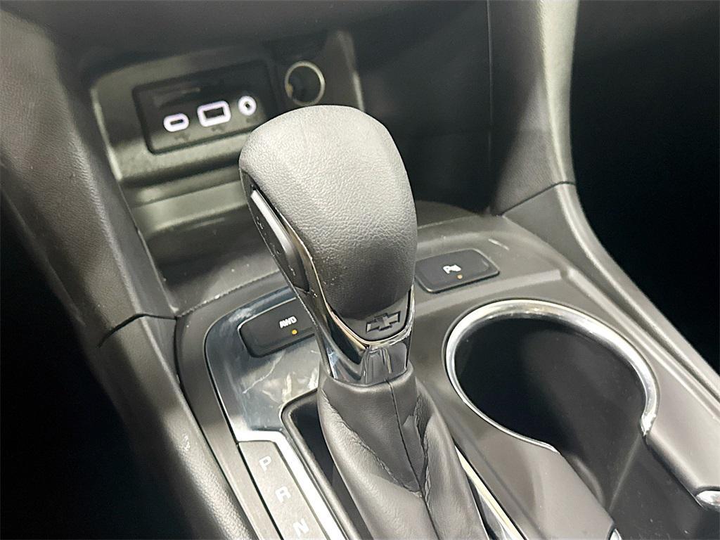 used 2024 Chevrolet Equinox car, priced at $22,998