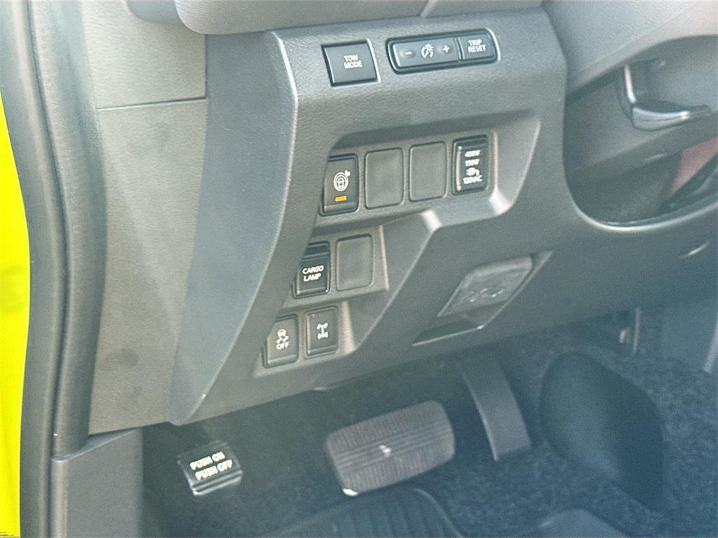 new 2026 Nissan Frontier car, priced at $48,071