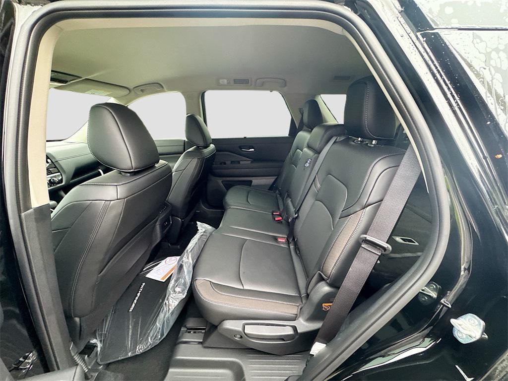new 2025 Nissan Pathfinder car, priced at $38,415