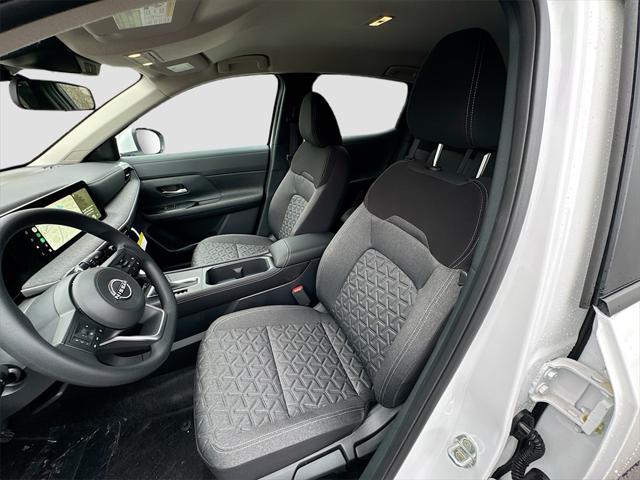 new 2025 Nissan Kicks car, priced at $27,123