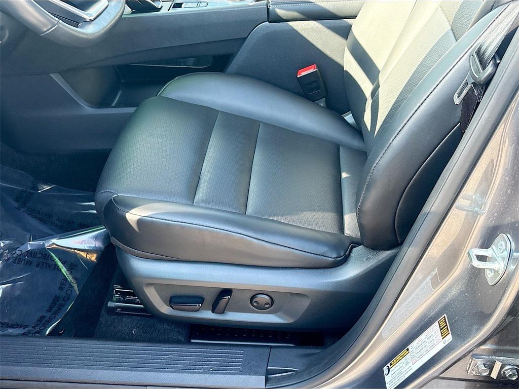 used 2023 Nissan Rogue car, priced at $26,316